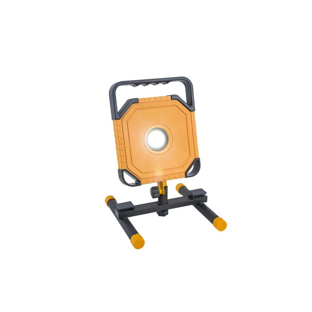 3500-Lumen Integrated LED Portable Work Light by LUTEC 4 3500-Lumen Integrated LED Portable Work Light by LUTEC - Image 2